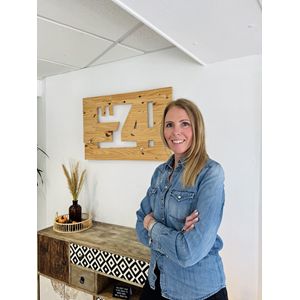 CAROLINE MIRALLES