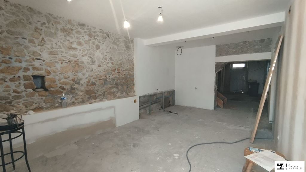 Maison 6 pièces à Montbrun Bocage