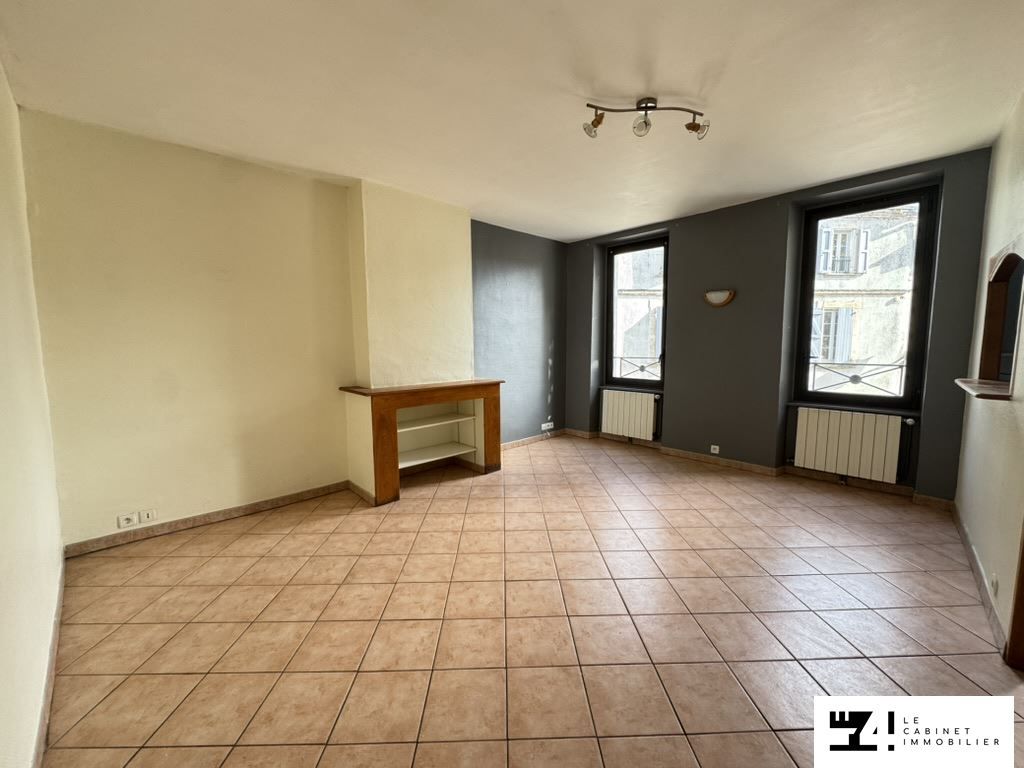 Immeuble 3 pièces à Cazeres
